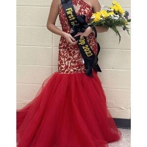 Sherri Hill Red Lace Prom Dress